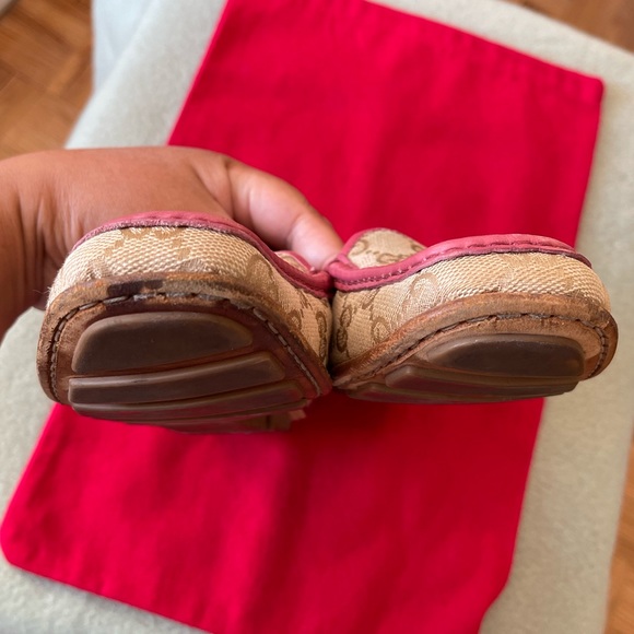 Authentic Gucci Shoes size 37 - Picture 6 of 11